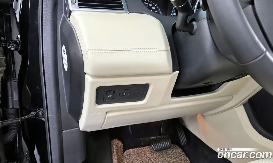 Land Rover Discovery Sport 2018 2.0 гидро в Москве № 1196551, фото 16