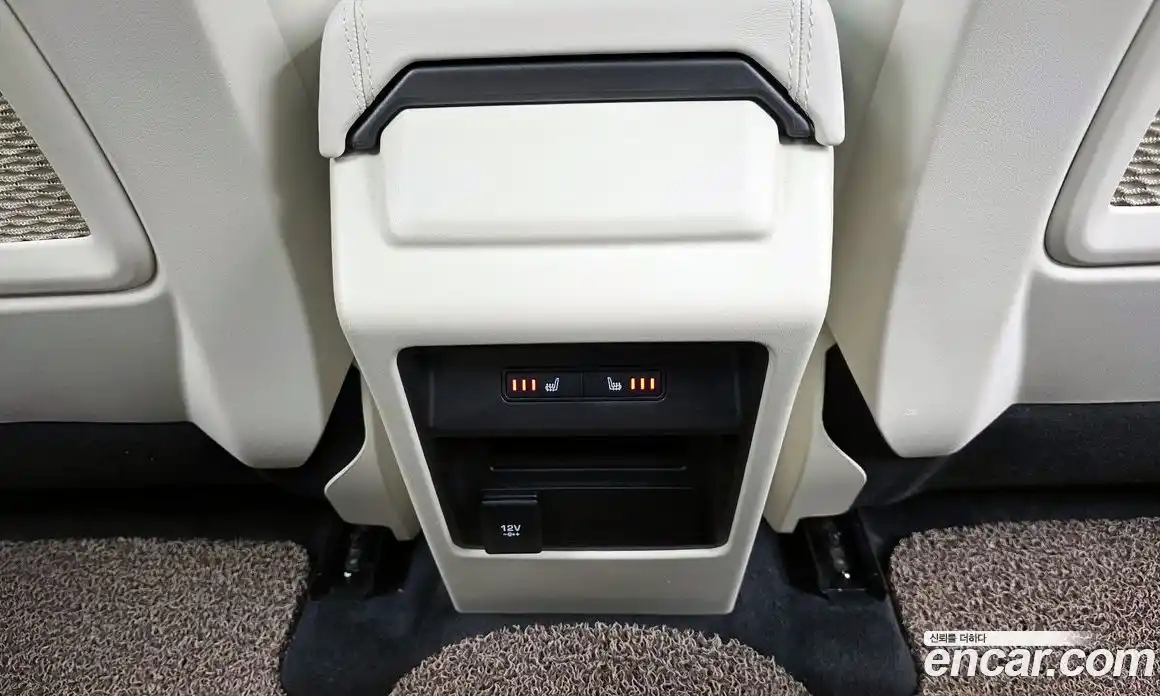 Land Rover Discovery Sport 2018 2.0 гидро в Москве № 1196551, фото 18