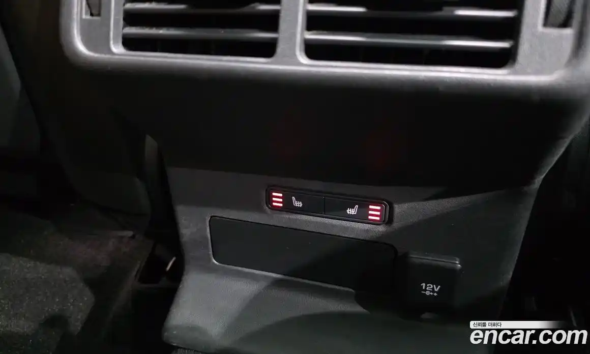 Land Rover Range-Rover Velar 2019 3.0 гидро в Москве № 1196614, фото 19