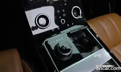 Land Rover Range-Rover Velar 2019 3.0 гидро в Москве № 1196614, миниатюра 9