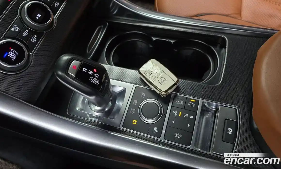 Land Rover Range-Rover Sport 2016 3.0 гидро в Москве № 1196688, фото 9