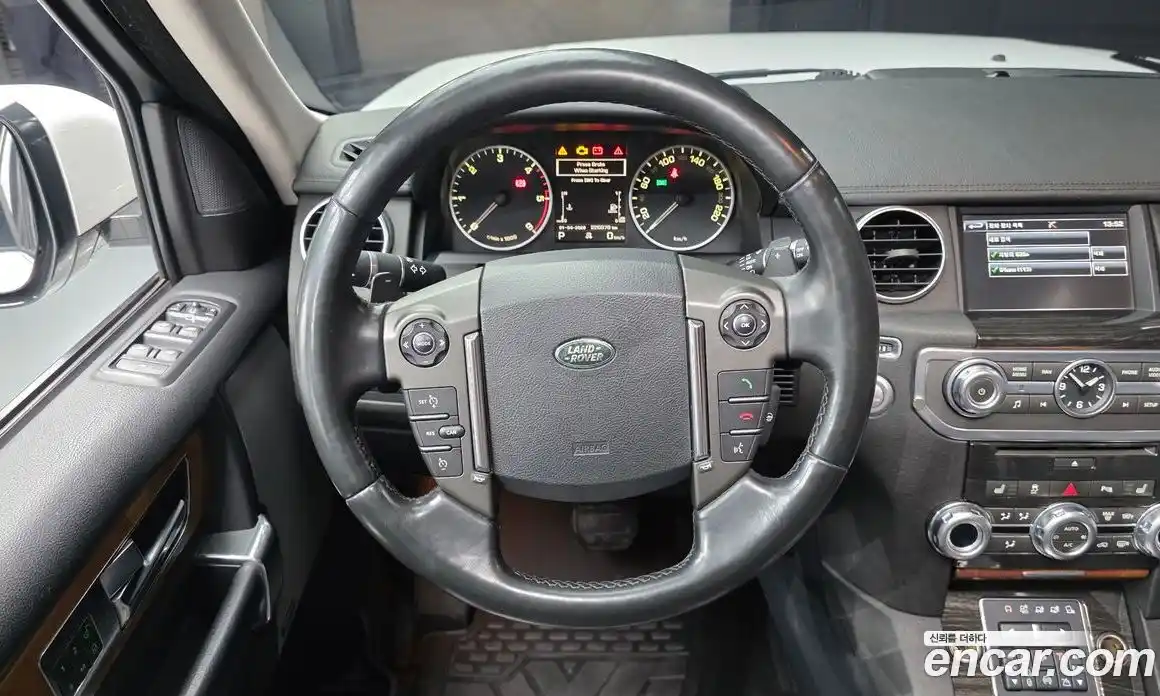 Land Rover Discovery 2015 3.0 гидро в Москве № 1196801, фото 13