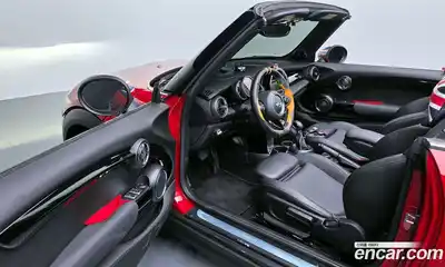 Mini Cooper Convertible 2018 1.5 гидро в Москве № 1197116, миниатюра 11
