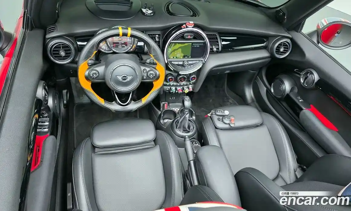 Mini Cooper Convertible 2018 1.5 гидро в Москве № 1197116, фото 7
