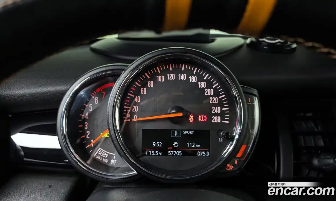 Mini Cooper Convertible 2018 1.5 гидро в Москве № 1197116, фото 8