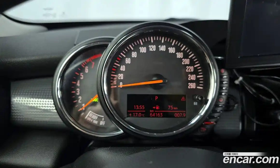 Mini Cooper 2016 1.5 гидро в Москве № 1197142, фото 8