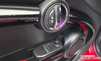 Mini Cooper 2016 2.0 гидро в Москве № 1197295, миниатюра 12