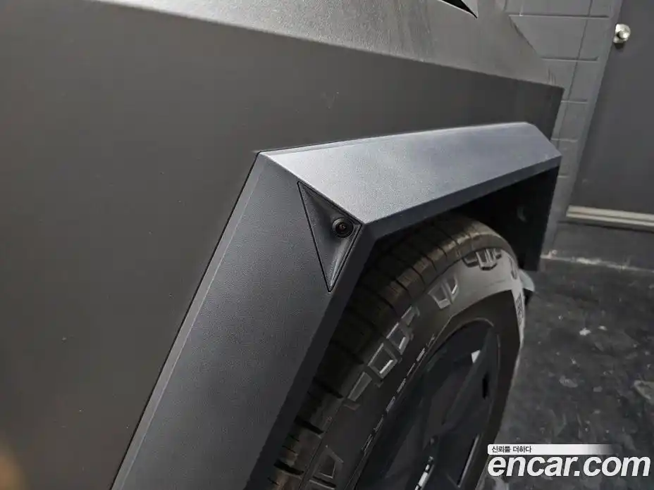 Tesla Cybertruck 2025 0.2 гидро в Москве № 1197586, фото 19