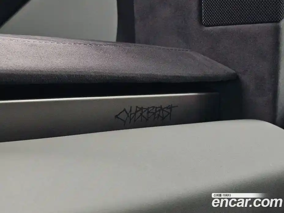 Tesla Cybertruck 2025 0.2 гидро в Москве № 1197586, фото 20