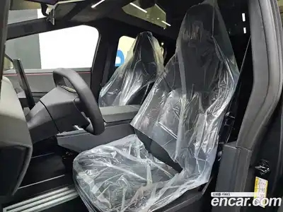 Tesla Cybertruck 2025 0.2 гидро в Москве № 1197586, миниатюра 9