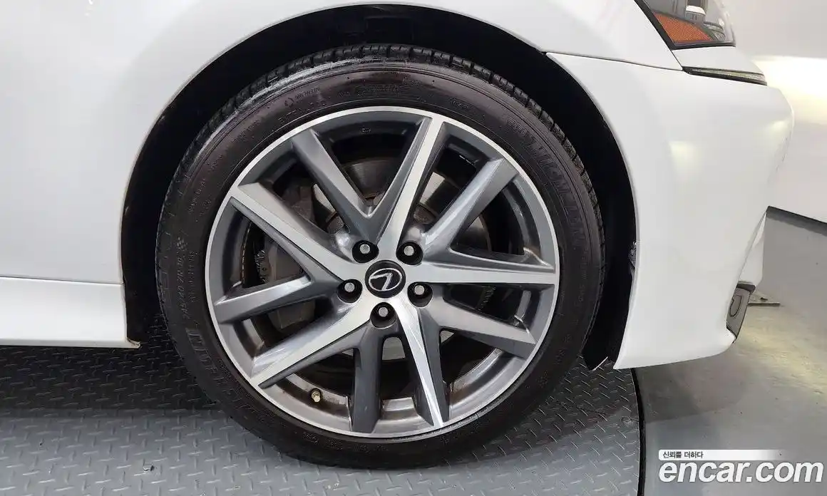 Lexus GS 2017 3.5 гидро в Москве № 1197661, фото 5