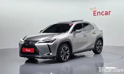 Lexus UX, 2021