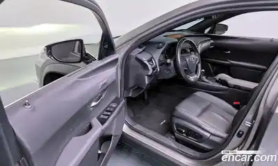 Lexus UX 2021 2.0 гидро в Москве № 1197664, миниатюра 11