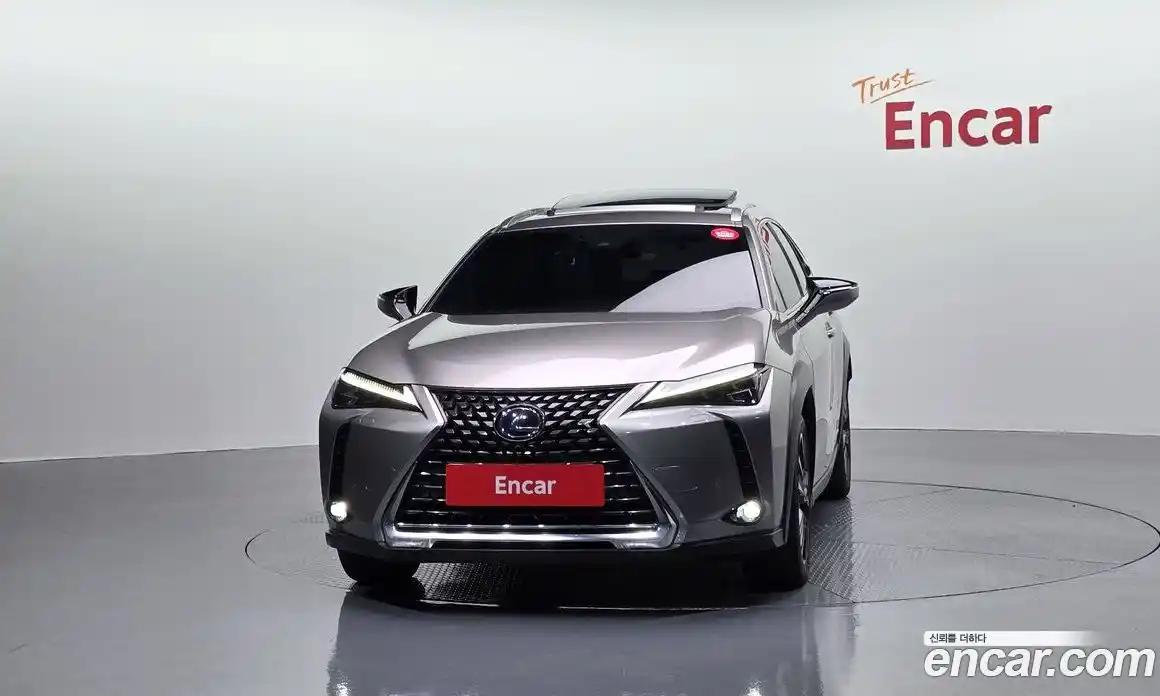 Lexus UX 2021 2.0 гидро в Москве № 1197664, фото 3