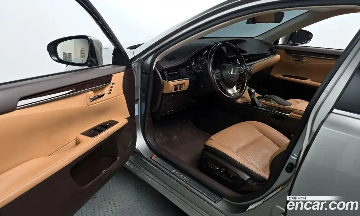 Lexus ES 2016 2.5 гидро в Москве № 1197691, фото 11