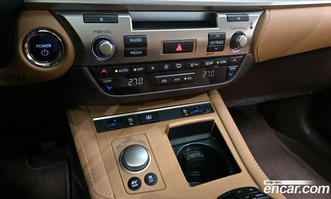 Lexus ES 2016 2.5 гидро в Москве № 1197691, фото 16