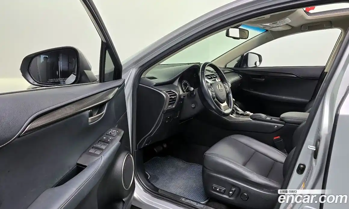 Lexus NX 2015 2.0 гидро в Москве № 1197744, фото 11