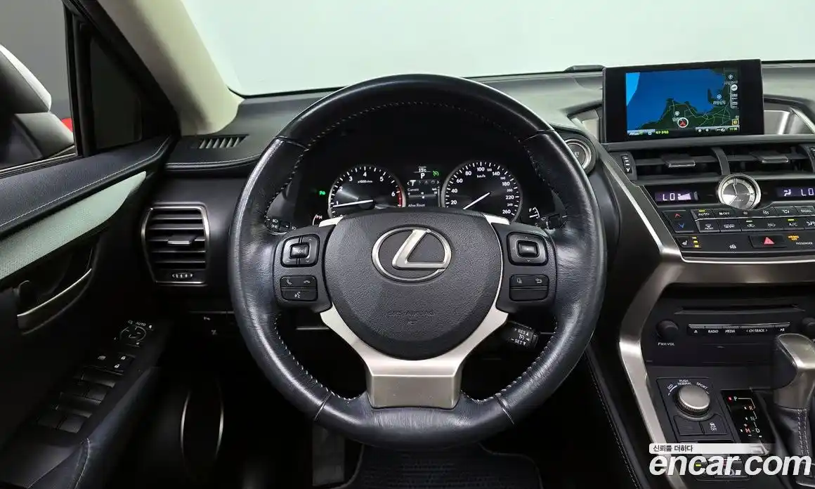 Lexus NX 2015 2.0 гидро в Москве № 1197744, фото 13