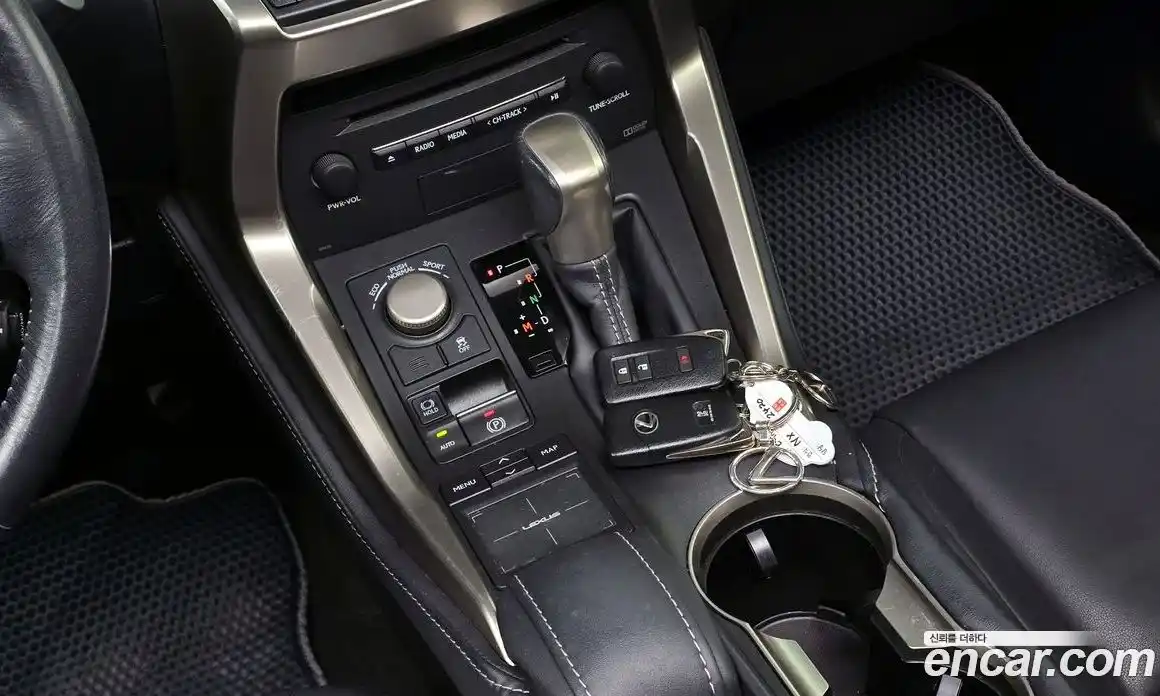 Lexus NX 2015 2.0 гидро в Москве № 1197744, фото 9