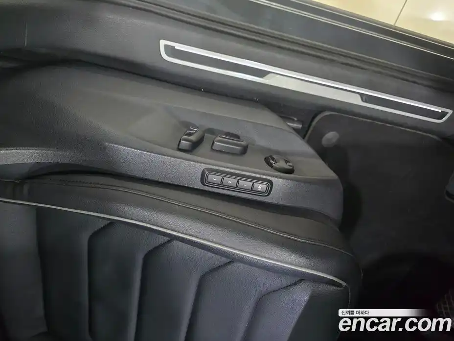 Volkswagen Tiguan 2023 2.0 гидро в Москве № 1197863, фото 13