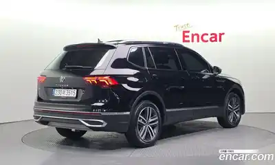 Volkswagen Tiguan 2022 2.0 гидро в Москве № 1197874, миниатюра 2