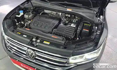 Volkswagen Tiguan 2022 2.0 гидро в Москве № 1197874, миниатюра 6