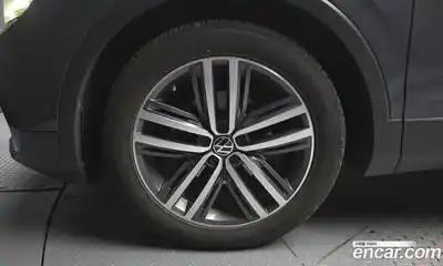 Volkswagen Tiguan 2021 2.0 гидро в Москве № 1197997, миниатюра 5