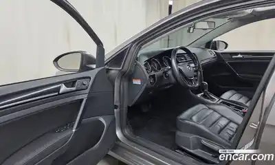 Volkswagen Golf 2015 2.0 гидро в Москве № 1198133, миниатюра 10