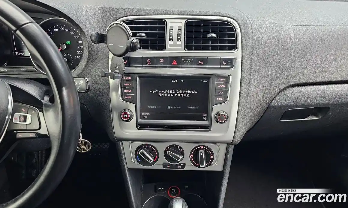 Volkswagen Polo 2016 1.4 гидро в Москве № 1198168, фото 17
