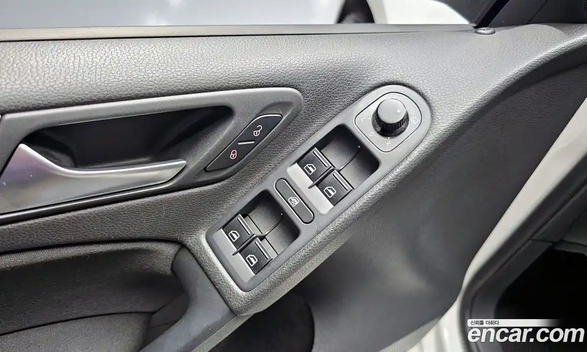 Volkswagen Golf 2012 1.4 гидро в Москве № 1198221, фото 16