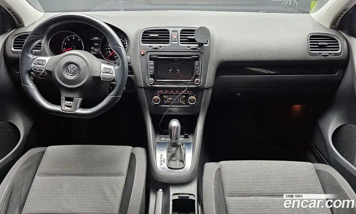 Volkswagen Golf 2012 1.4 гидро в Москве № 1198221, фото 7