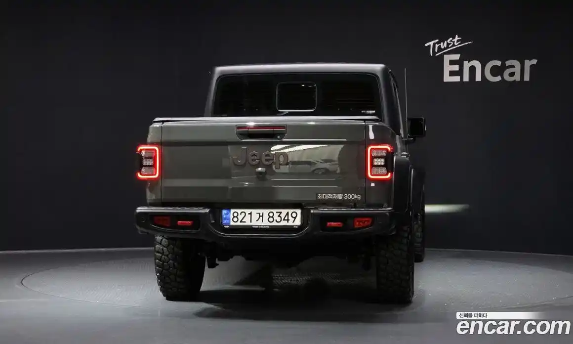 Jeep Gladiator 2023 3.6 гидро в Москве № 1198456, фото 4