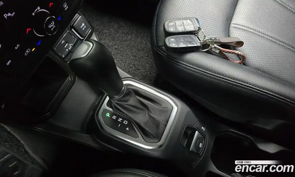 Jeep Renegade 2021 2.4 гидро в Москве № 1198525, фото 9