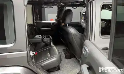Jeep Wrangler 2021 2.0 гидро в Москве № 1198642, миниатюра 12