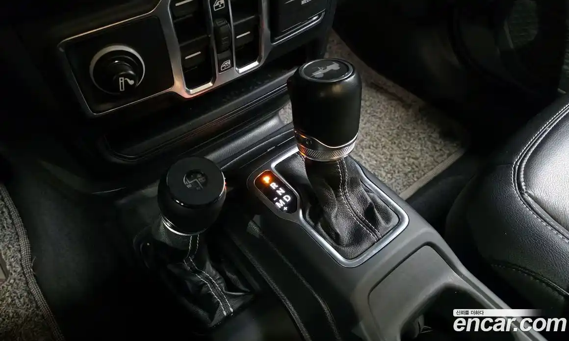 Jeep Wrangler 2021 2.0 гидро в Москве № 1198642, фото 9