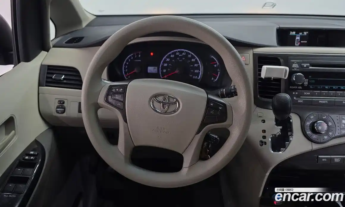 Toyota Sienna 2011 3.5 гидро в Москве № 1198905, фото 13