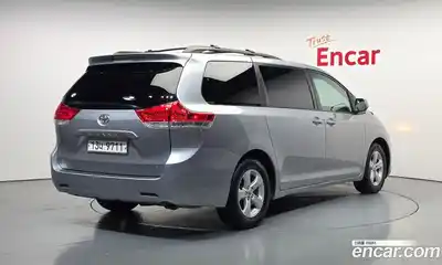 Toyota Sienna 2011 3.5 гидро в Москве № 1198905, миниатюра 2