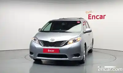 Toyota Sienna 2011 3.5 гидро в Москве № 1198905, миниатюра 3