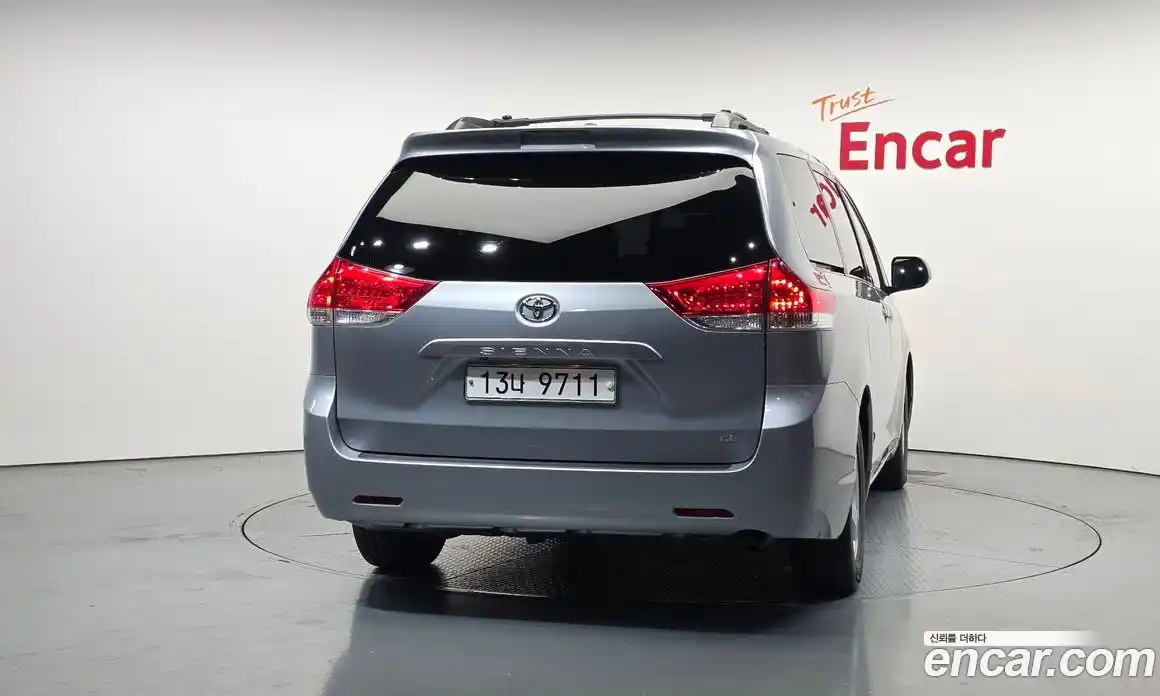 Toyota Sienna 2011 3.5 гидро в Москве № 1198905, фото 4