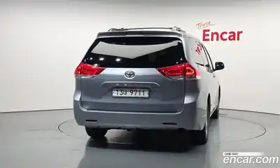 Toyota Sienna 2011 3.5 гидро в Москве № 1198905, миниатюра 4