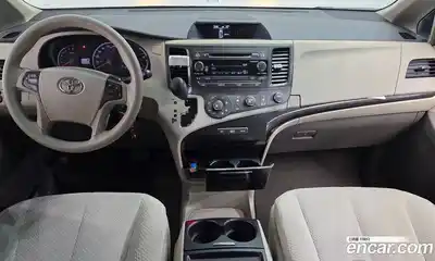 Toyota Sienna 2011 3.5 гидро в Москве № 1198905, миниатюра 7