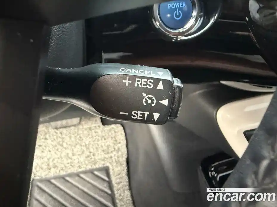 Toyota Prius 2018 1.8 вариатор в Москве № 1198962, фото 12