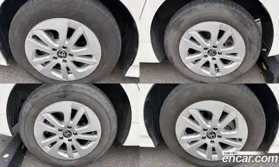 Toyota Prius 2018 1.8 вариатор в Москве № 1198962, миниатюра 5