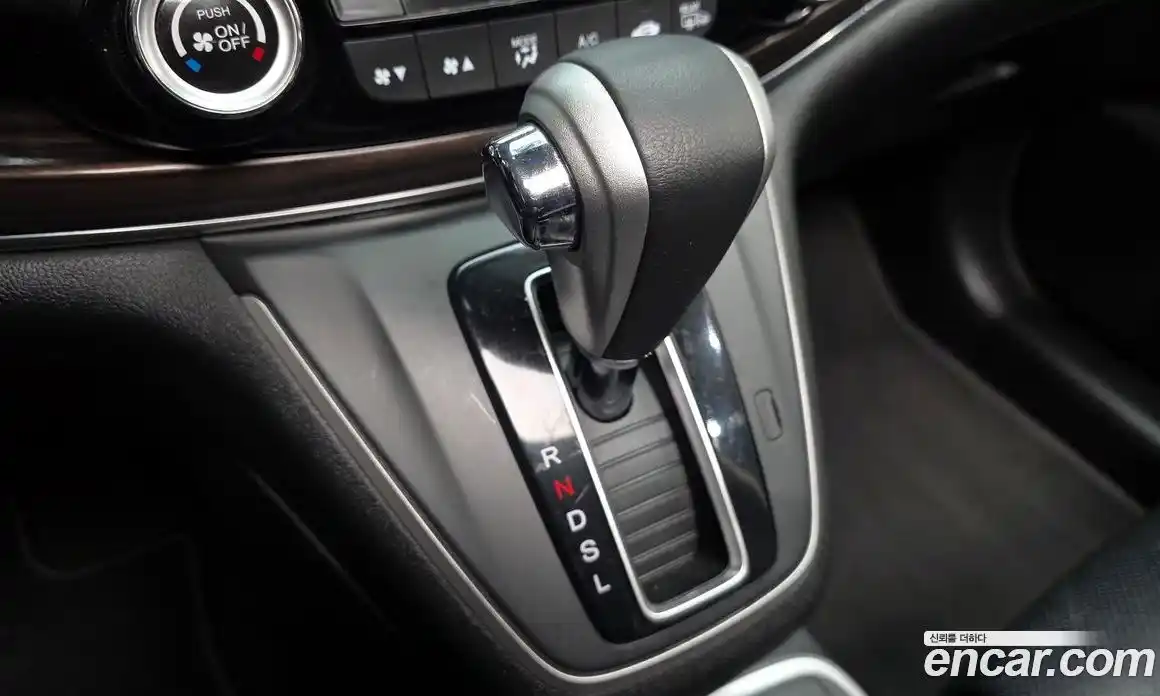 Honda CR-V 2015 2.4 гидро в Москве № 1199099, фото 9