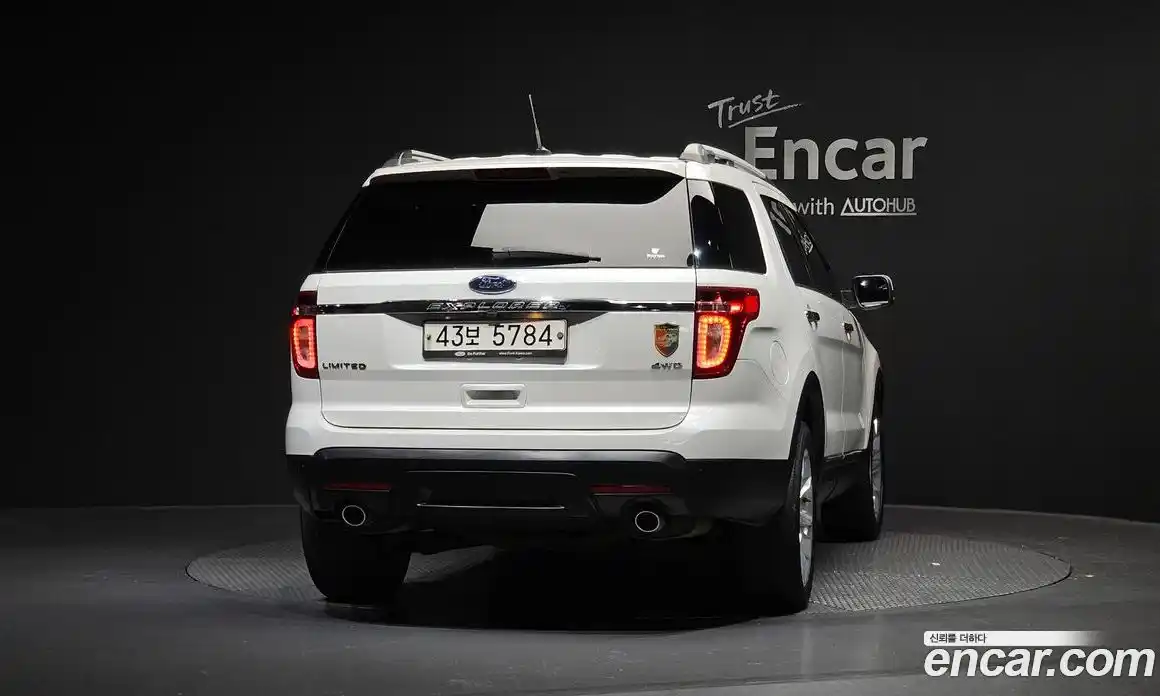 Ford Explorer 2015 3.5 гидро в Москве № 1199385, фото 4