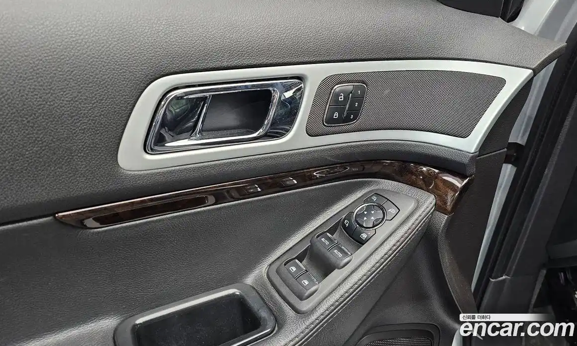 Ford Explorer 2011 3.5 гидро в Москве № 1199438, фото 16
