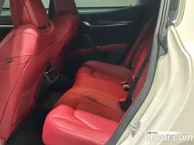 Maserati Ghibli 2023 3.0 гидро в Москве № 1199749, миниатюра 12