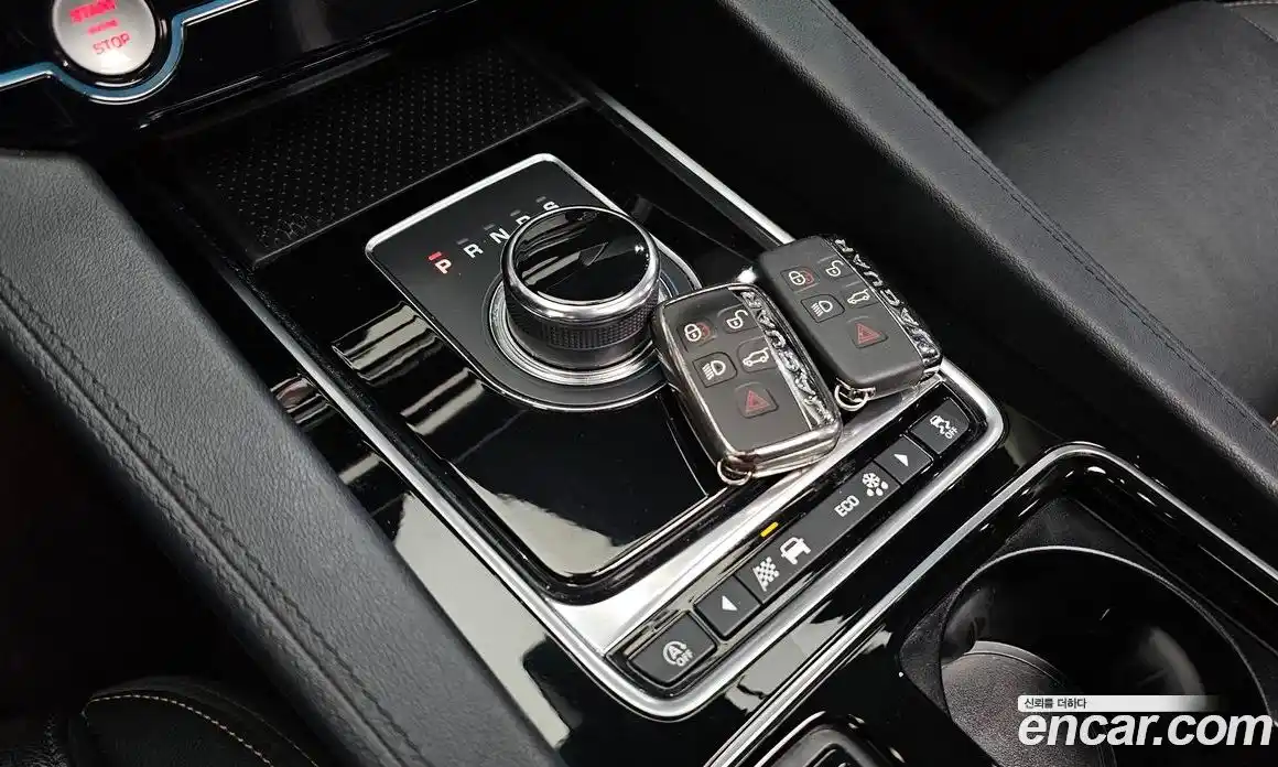 Jaguar F-Pace 2019 2.0 гидро в Москве № 1199797, фото 9