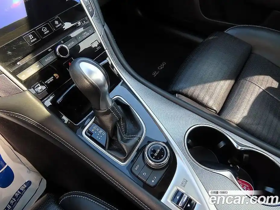 Infiniti Q50 2015 3.5 гидро в Москве № 1200014, фото 10