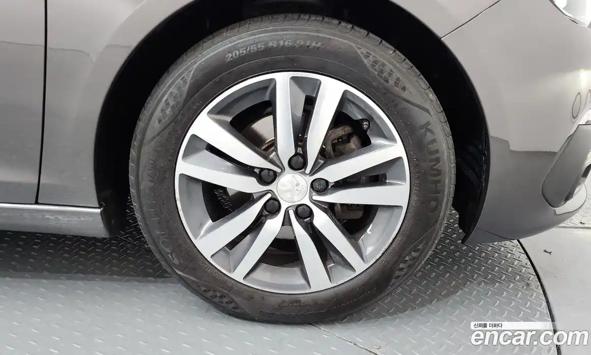 Peugeot 308 2018 1.6 гидро в Москве № 1200053, фото 5